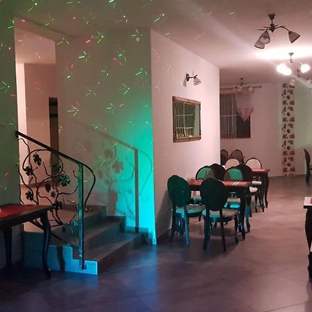 Potok 5 Hotell Zloczew Exteriör bild
