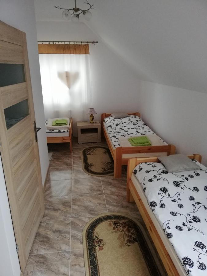 Potok 5 Hotell Zloczew Exteriör bild